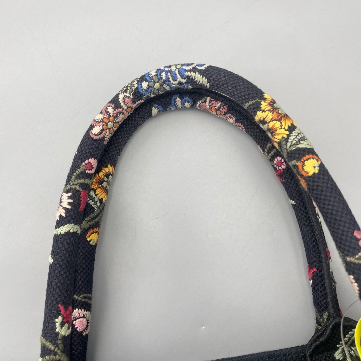 Dior - Medium Floral Tote - Embroidered canvas - Black - (Medium)