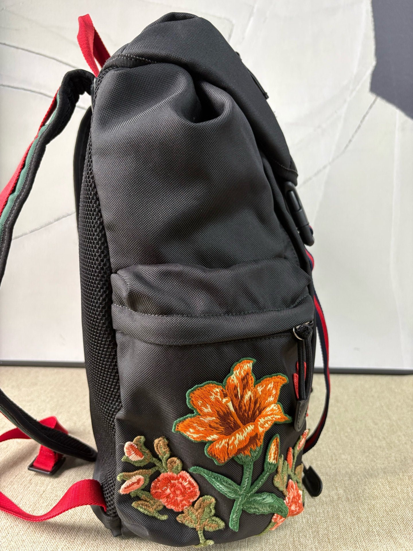 Gucci - Tiger Head Embroidered Backpack - Canvas - Black - (Medium)