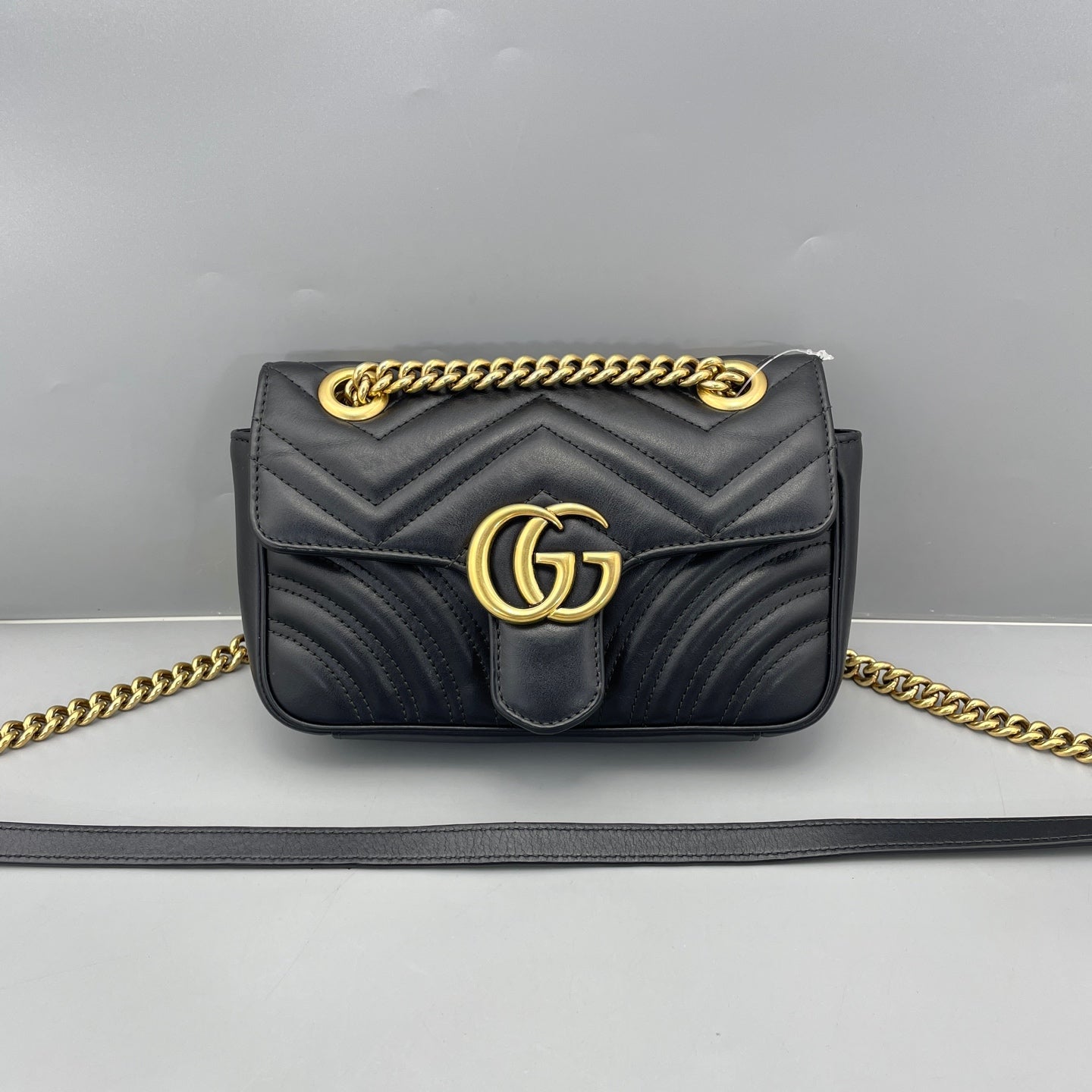 Gucci - GG Marmont Matelassé Mini Bag - Leather - Black with Gold-Tone Hardware - (Mini)