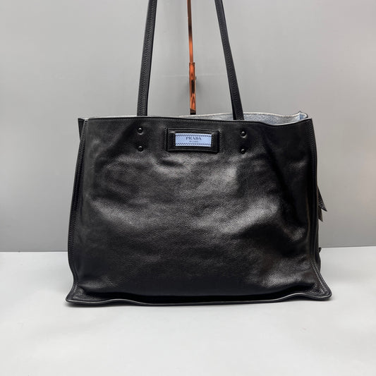 Prada - Leather Tote with Blue Label - Leather - Black - (large)