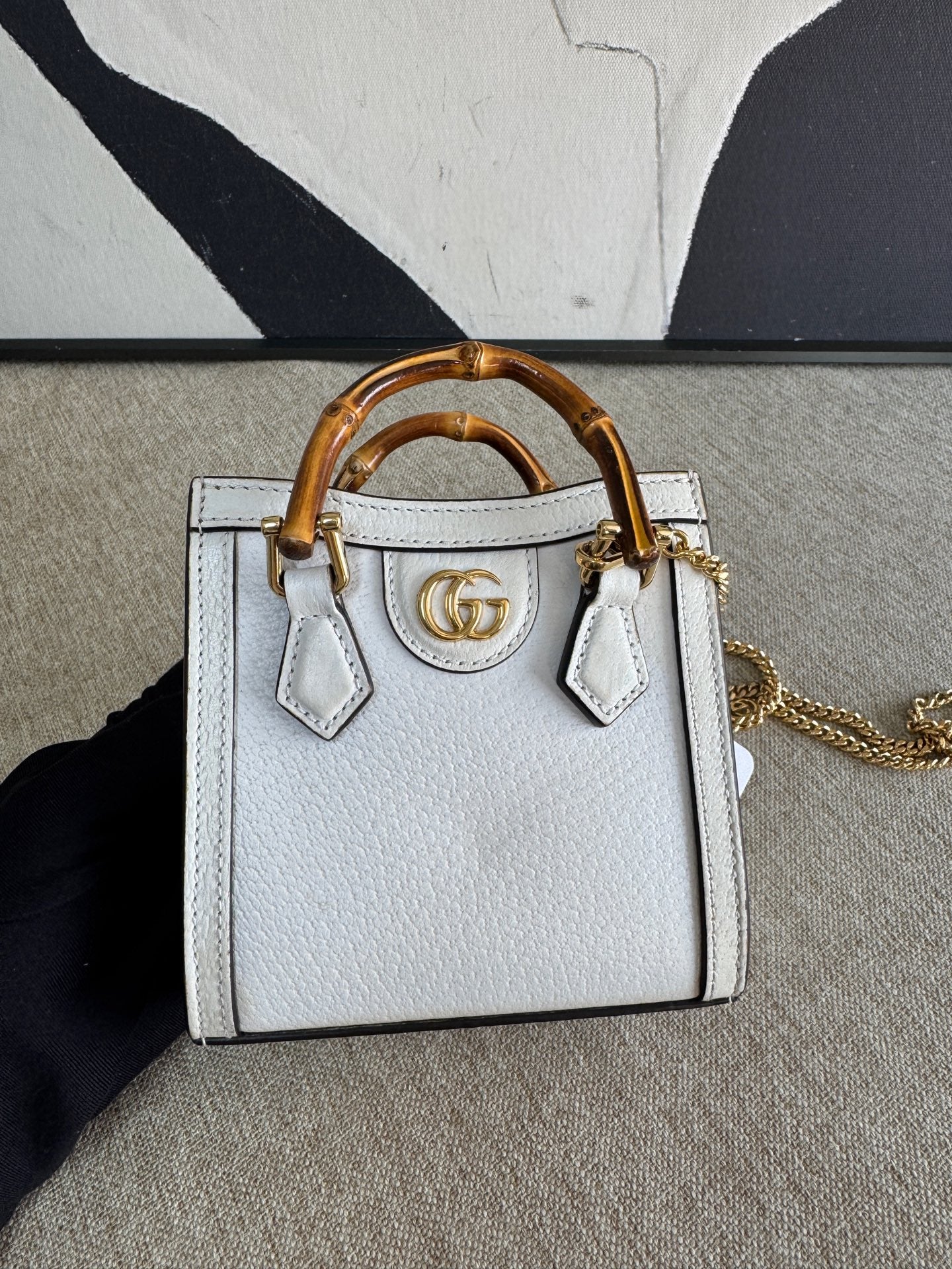 Gucci - Diana Mini - Grained cowhide leather with bamboo - White with gold-tone hardware - (mini)