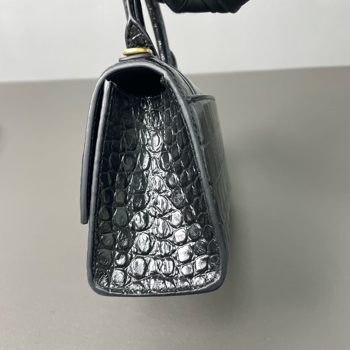 Balenciaga - Hourglass XS Bag - Calfskin leather with crocodile embossing - Black - (mini)