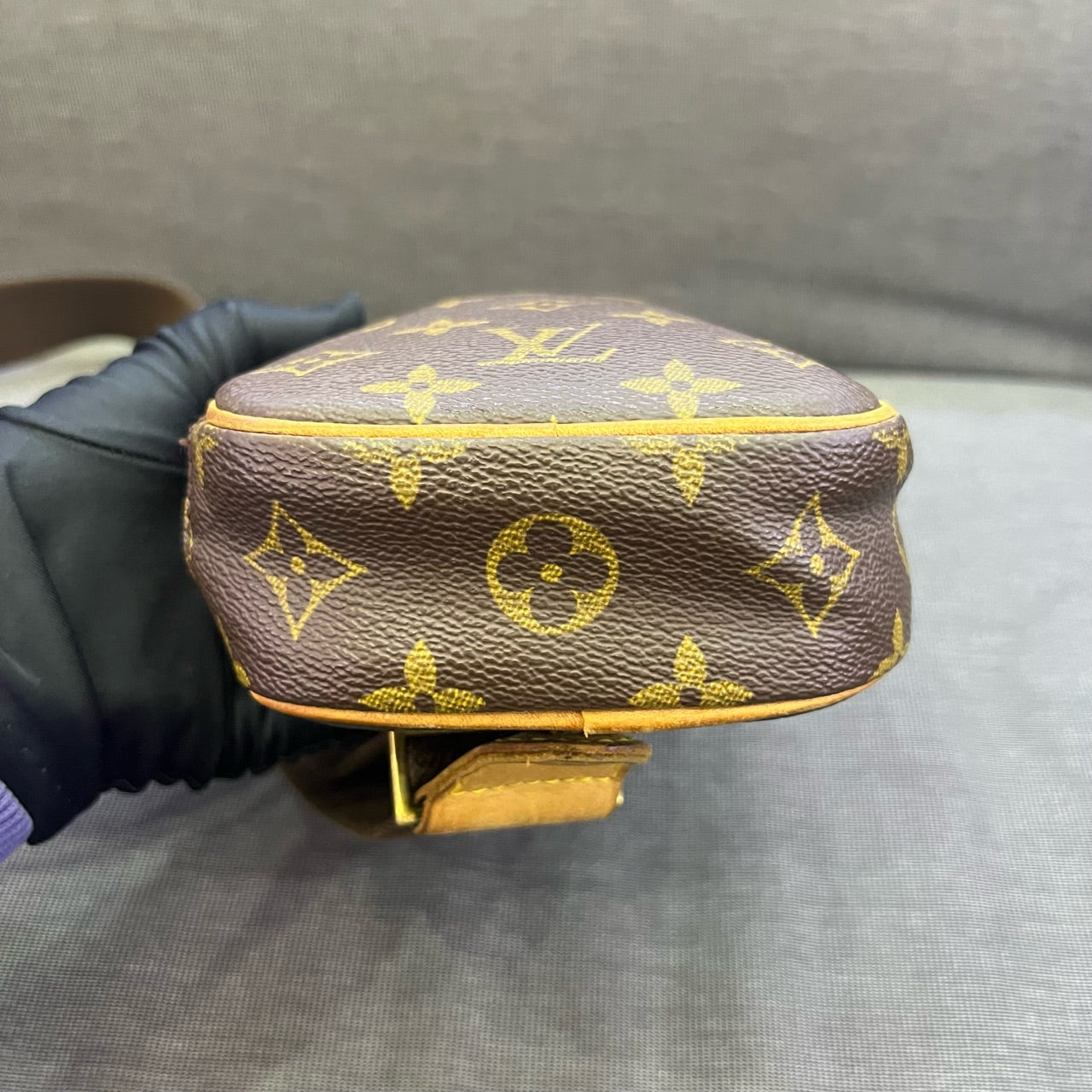 Louis Vuitton - Bumbag - Monogram coated canvas with Vachetta leather trim and textile strap - Brown - (small)