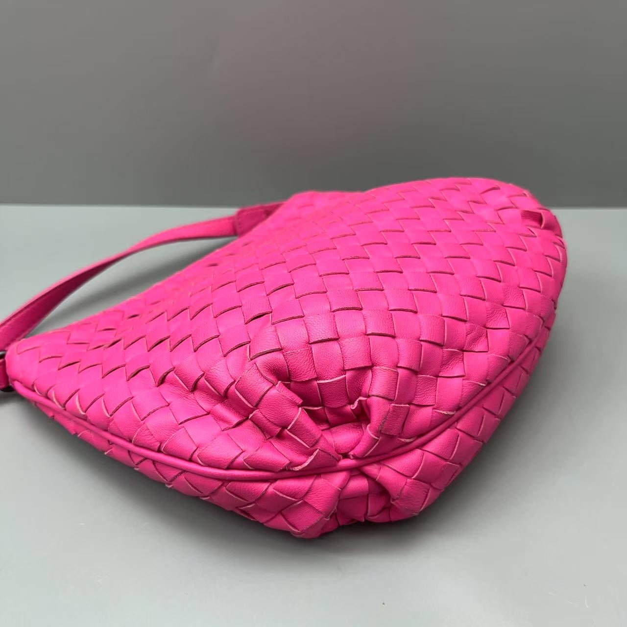 Bottega Veneta - Intrecciato Crossbody Bag - Leather - Pink - (small)