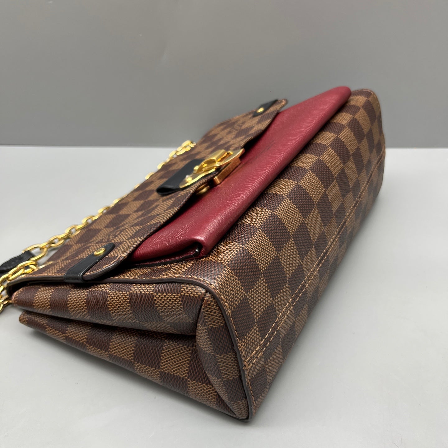 Louis Vuitton - Vavin Chain Bag - Damier Ebene coated canvas with grained leather trim - Brown and Burgundy - (Small)