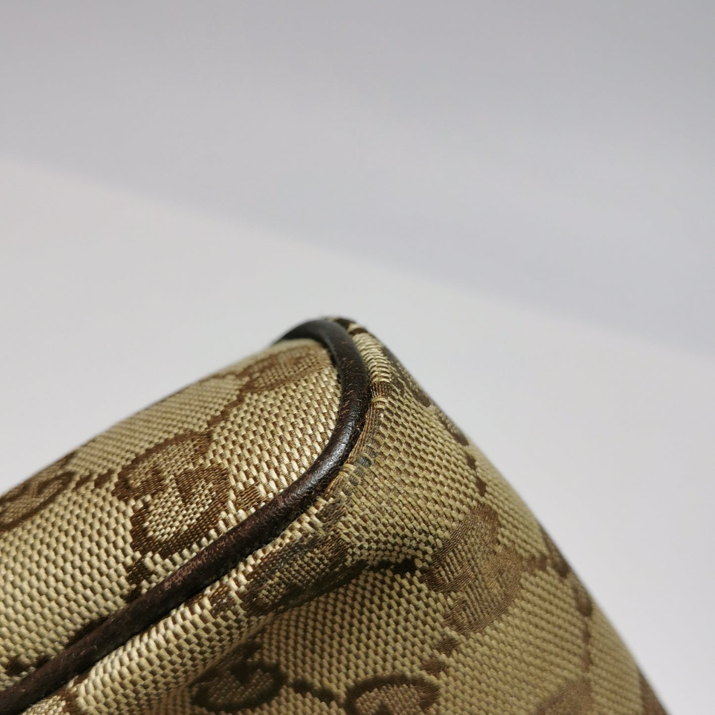 Gucci - Monogram Canvas Baguette Shoulder Bag - Canvas and Leather - Brown - (small)