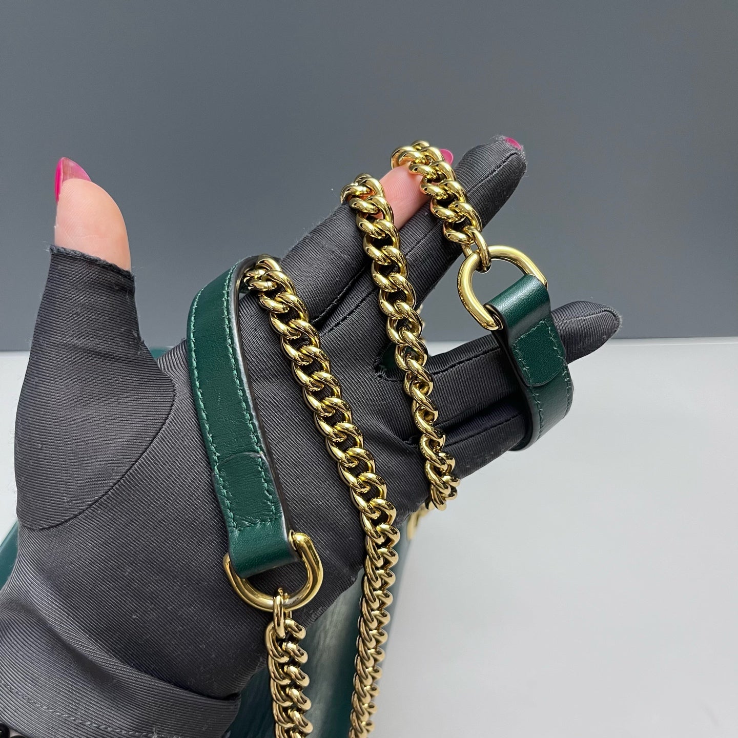 Gucci - Zumi Shoulder Bag with Tiger Head - Leather - Green - (medium)