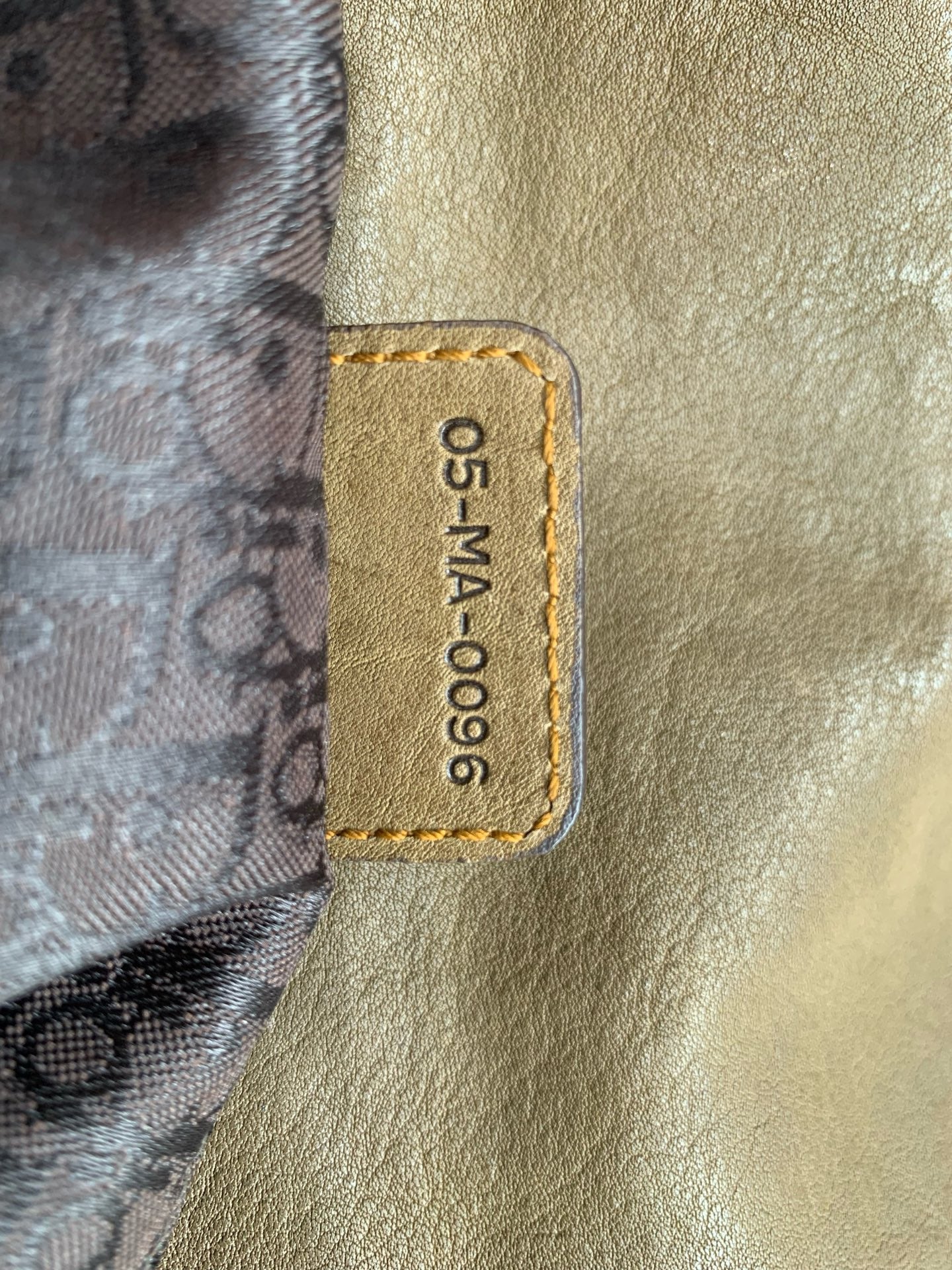 Dior - Gaucho Saddle Bag - Oiled wax leather - Khaki Green - (Medium)