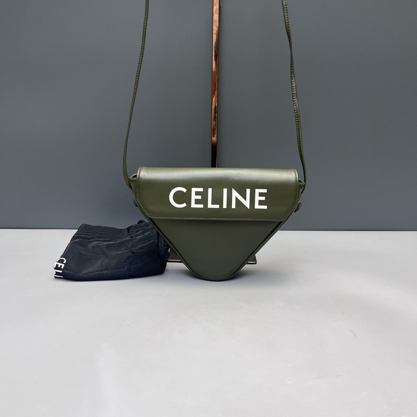 Celine - Triangle Bag - Cowhide leather - Green - (mini)