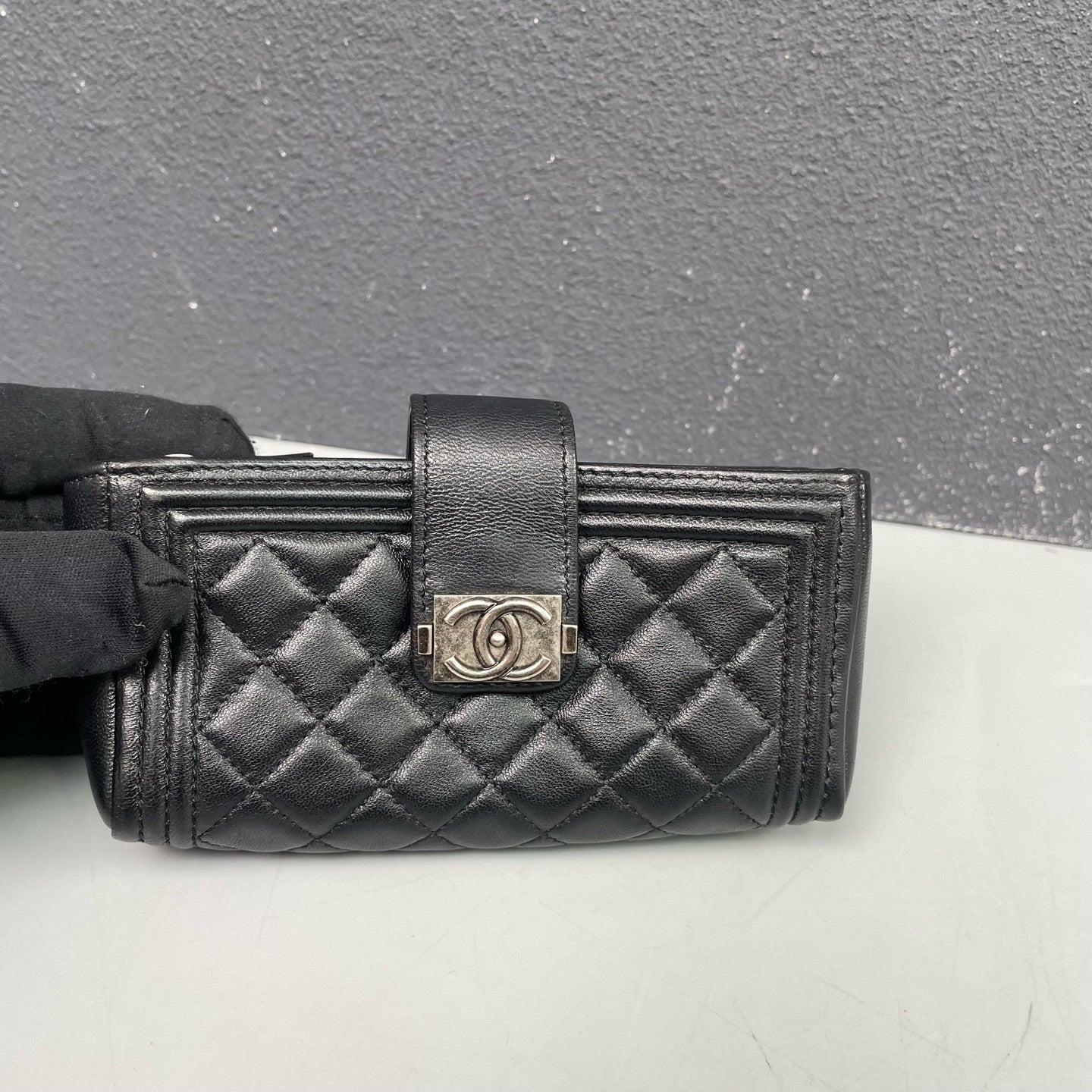 Chanel - Le Boy Three-Layer Wallet - Leather - Black - (mini)