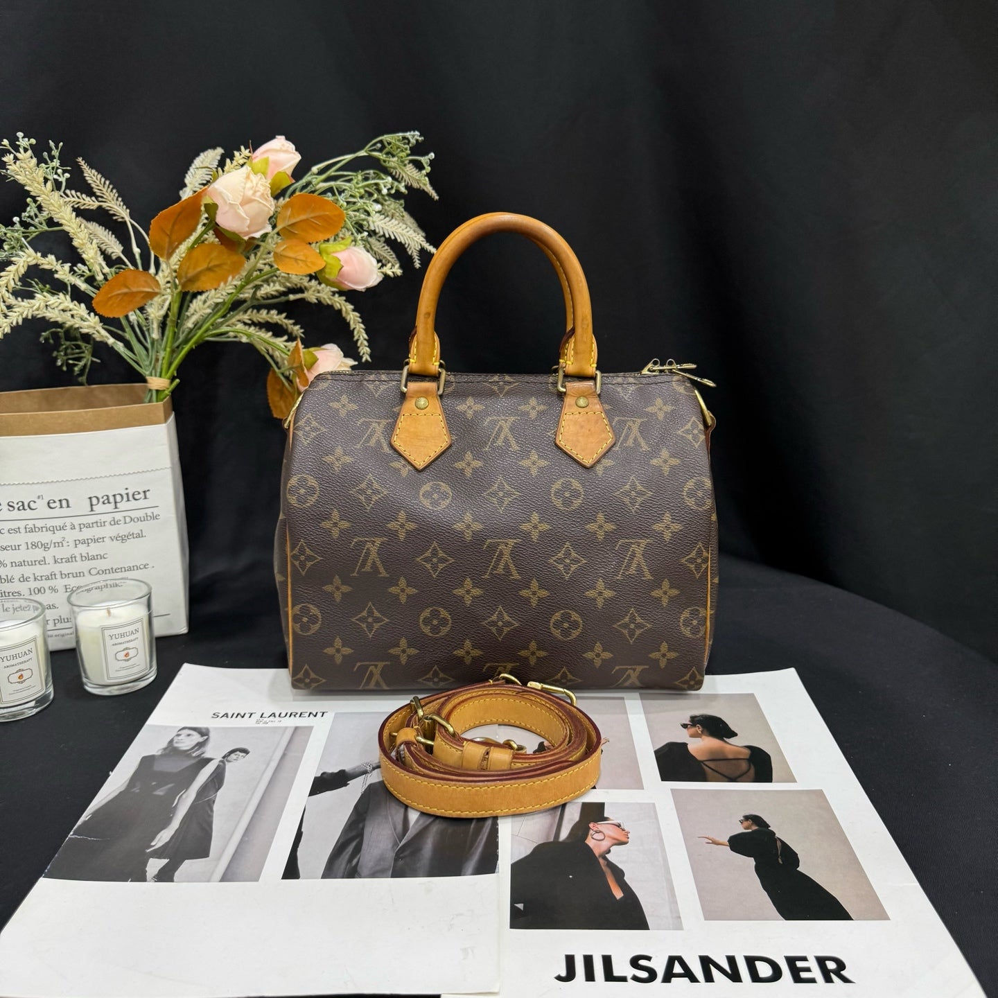 Louis Vuitton - Speedy 25 Bandoulière - Monogram coated canvas with Vachetta leather trim - Brown - (Small)