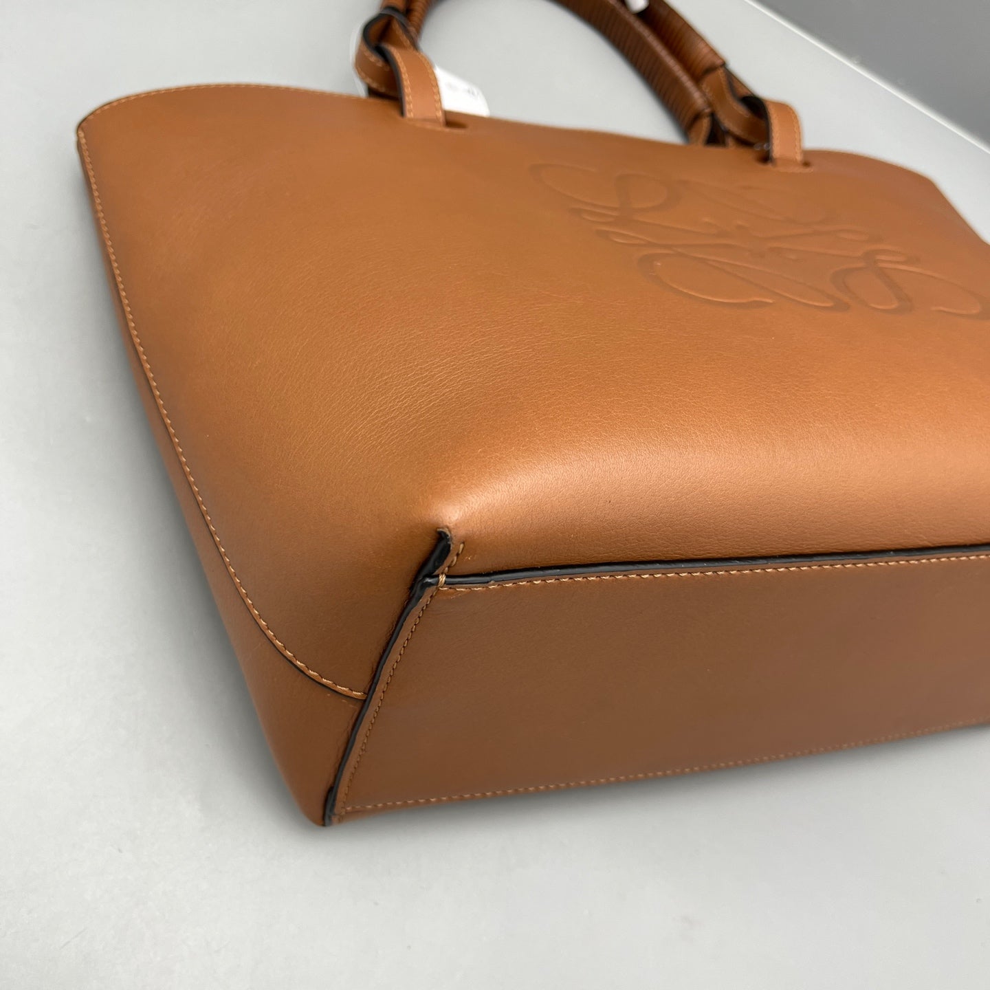 Loewe - Vertical Anagram Tote - Leather - Brown - (medium)