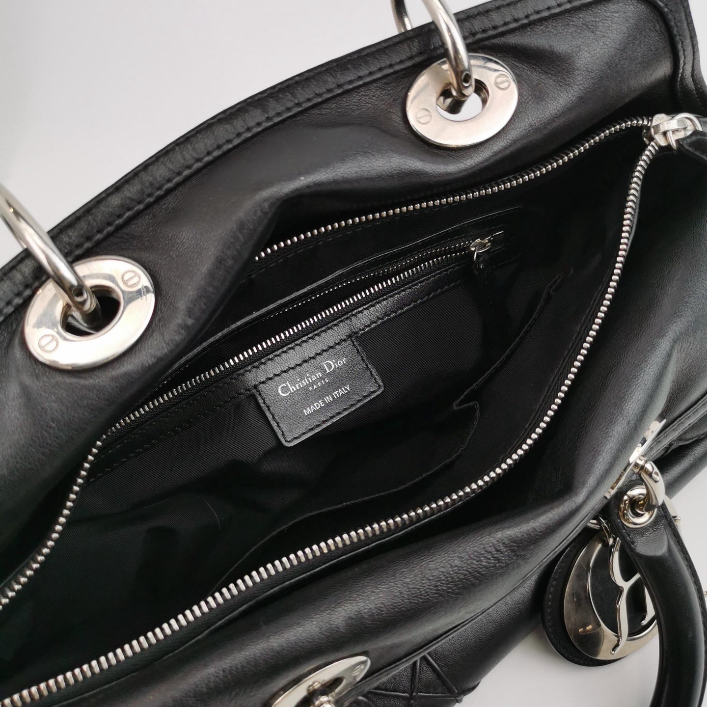 Dior - Soft Shopping Tote - Leather - Black - (Medium)