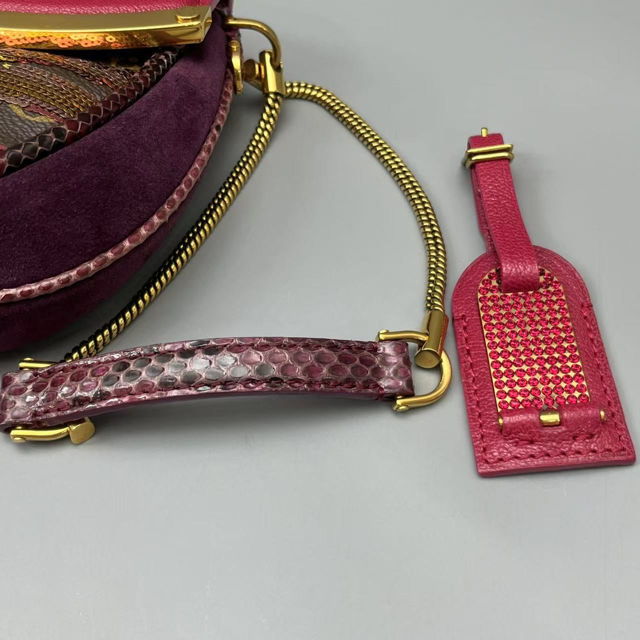 Louis Vuitton - Monogram Revelation Sequin Clutch - Monogram canvas with sequin embellishments, leather, suede, and python leather accents - Multicolour - (medium)