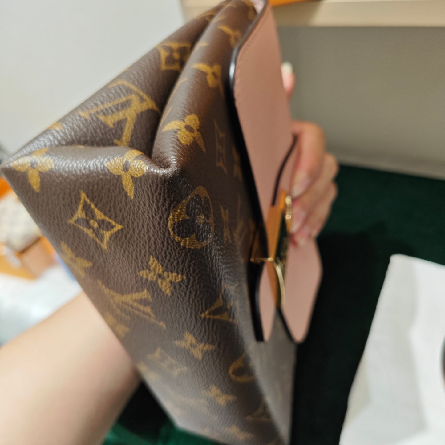 Louis Vuitton - Monogram Lock Flap Bag - Monogram coated canvas and leather - Brown and Pink - (small)
