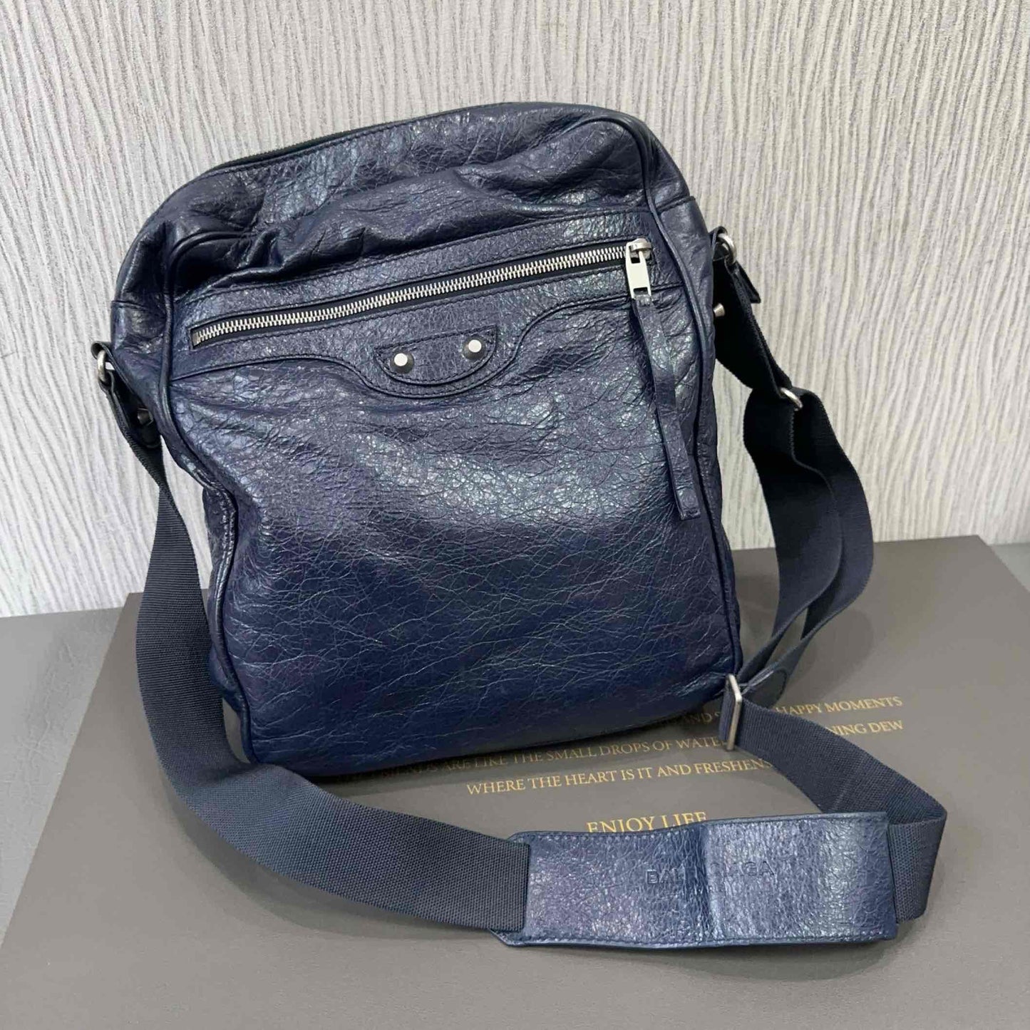 Balenciaga - Reporter Messenger Bag - Leather - Navy - (large)
