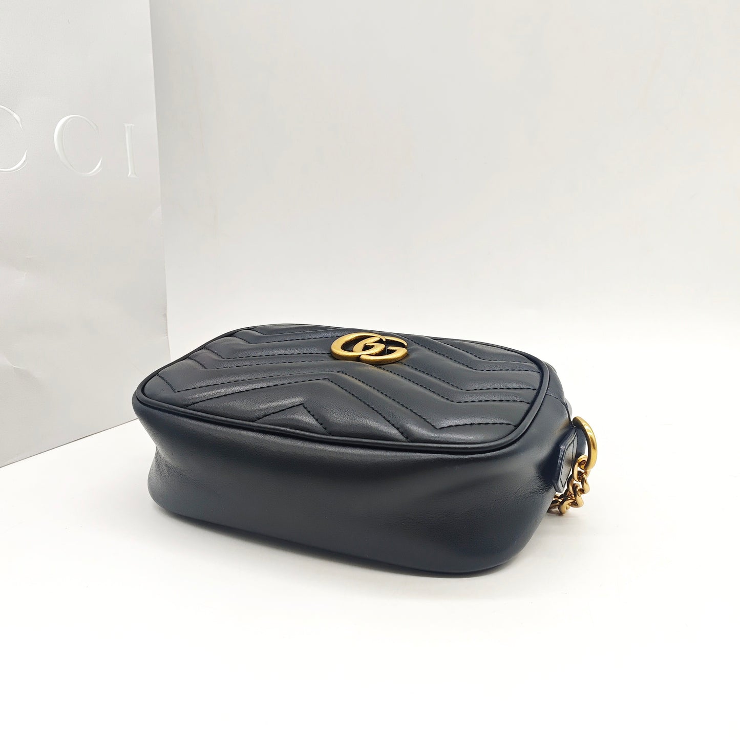 Gucci - Marmont Mini Camera Bag - Matelassé leather - Black - (mini)