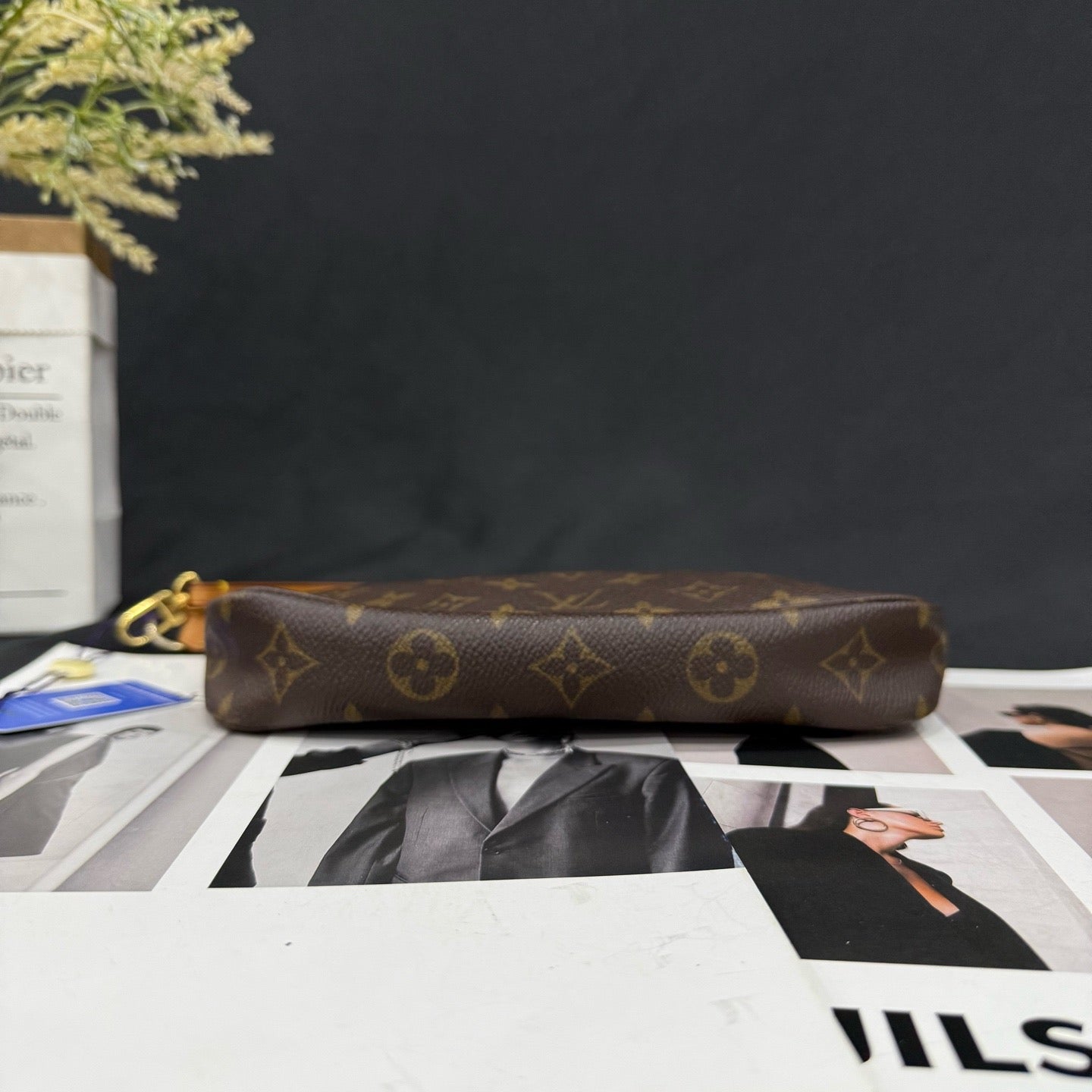 Louis Vuitton - Pochette Accessoires - Monogram coated canvas with natural cowhide leather trim - Brown - (Mini)