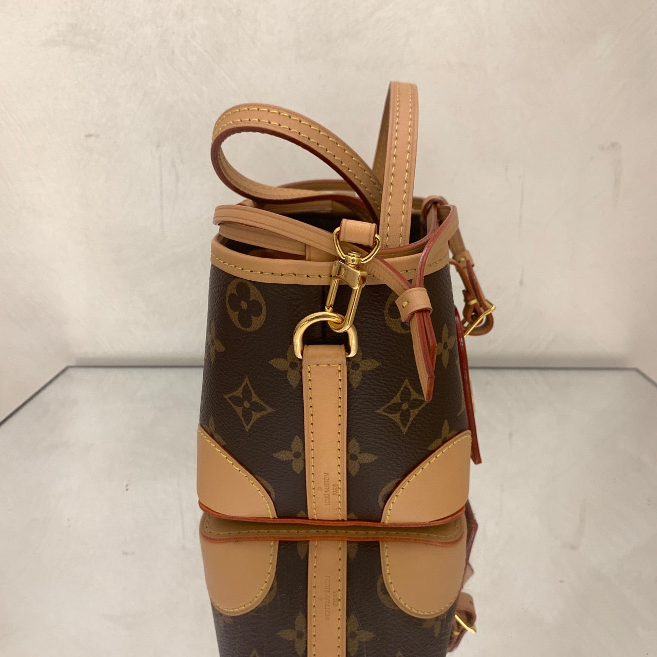 Louis Vuitton - Nano Noé - Monogram coated canvas, Vachetta leather - Brown - (Mini)