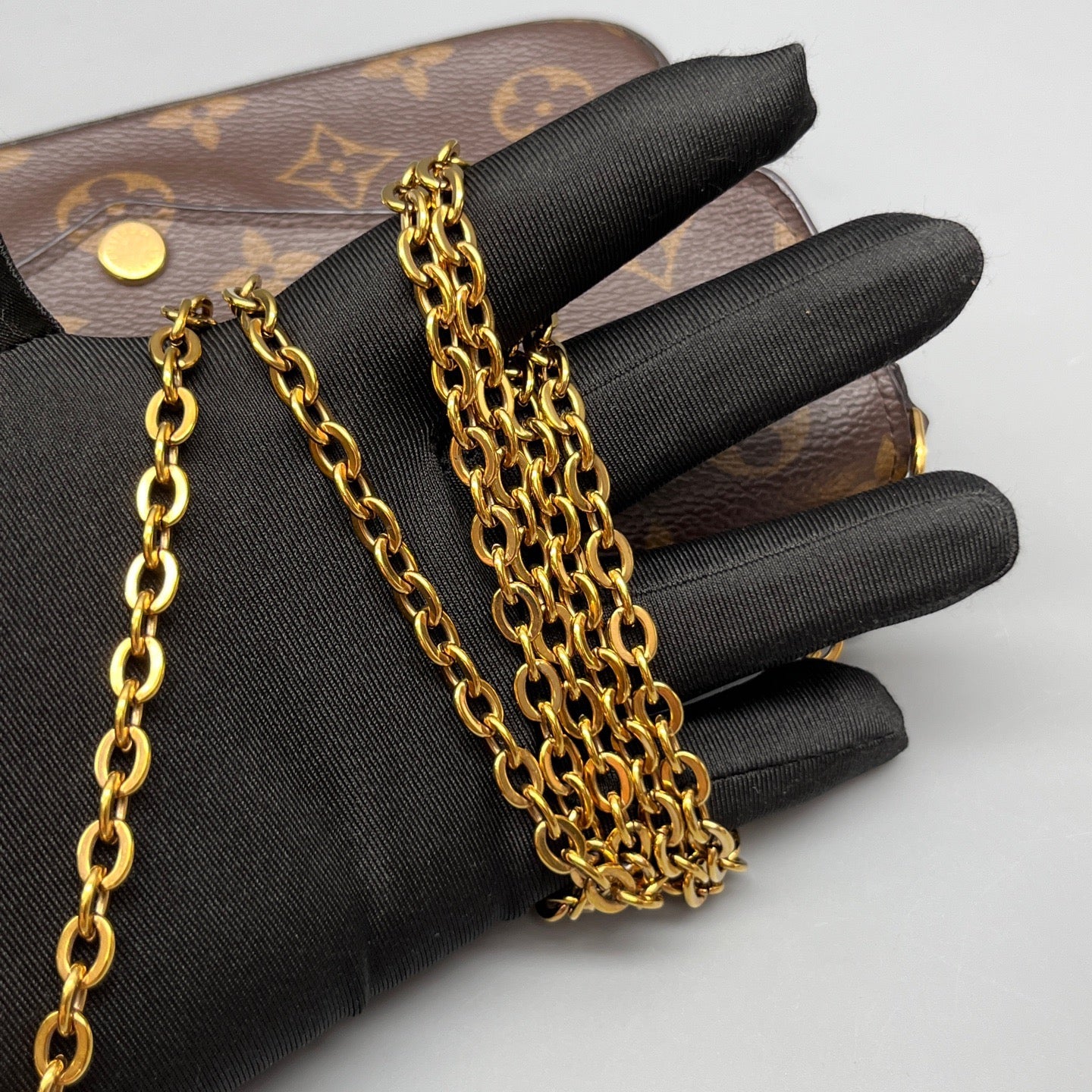 Louis Vuitton - Pochette Félicie - Monogram coated canvas with leather trim - Brown - (mini)
