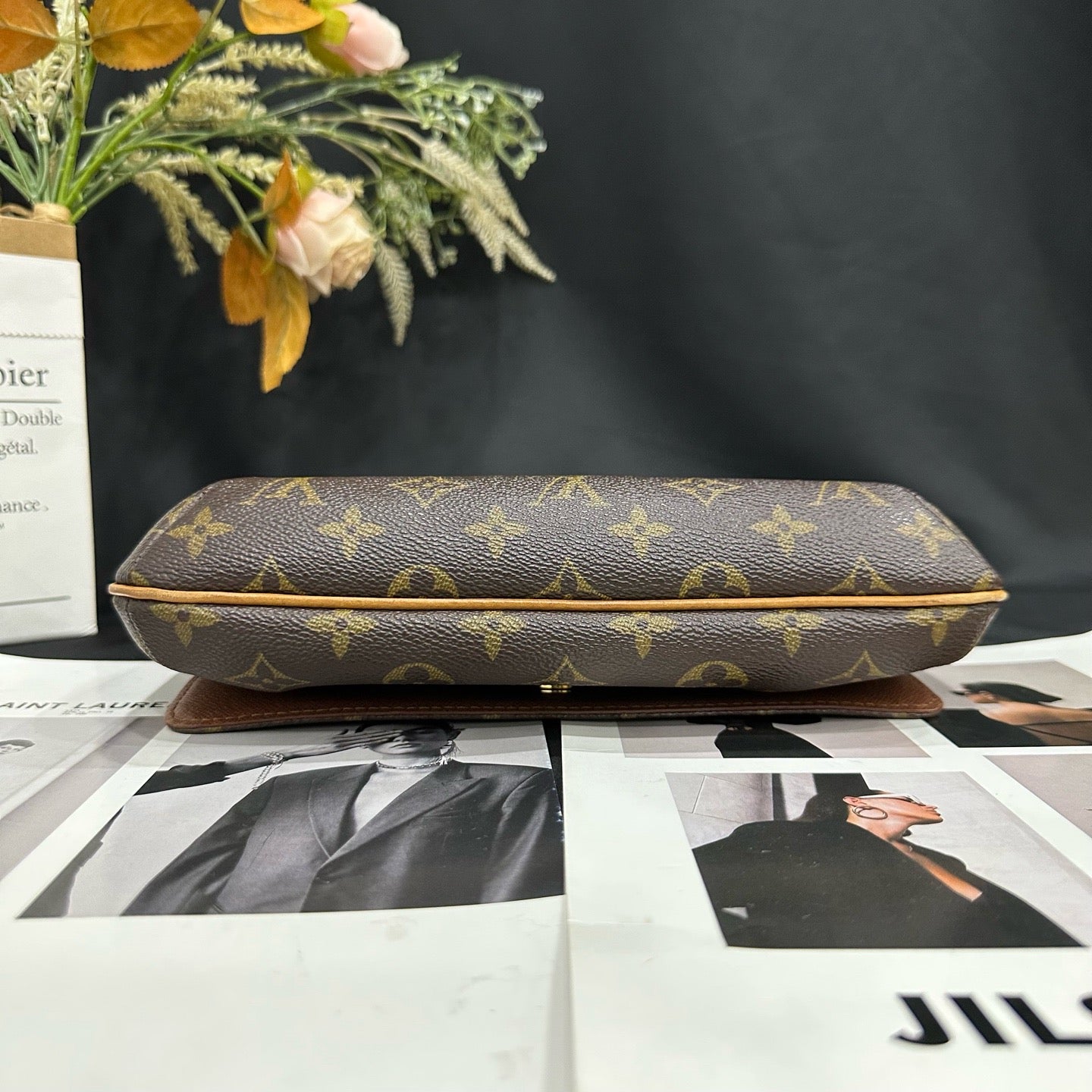 Louis Vuitton - Recital - Monogram coated canvas with Vachetta leather trim - Brown - (medium)