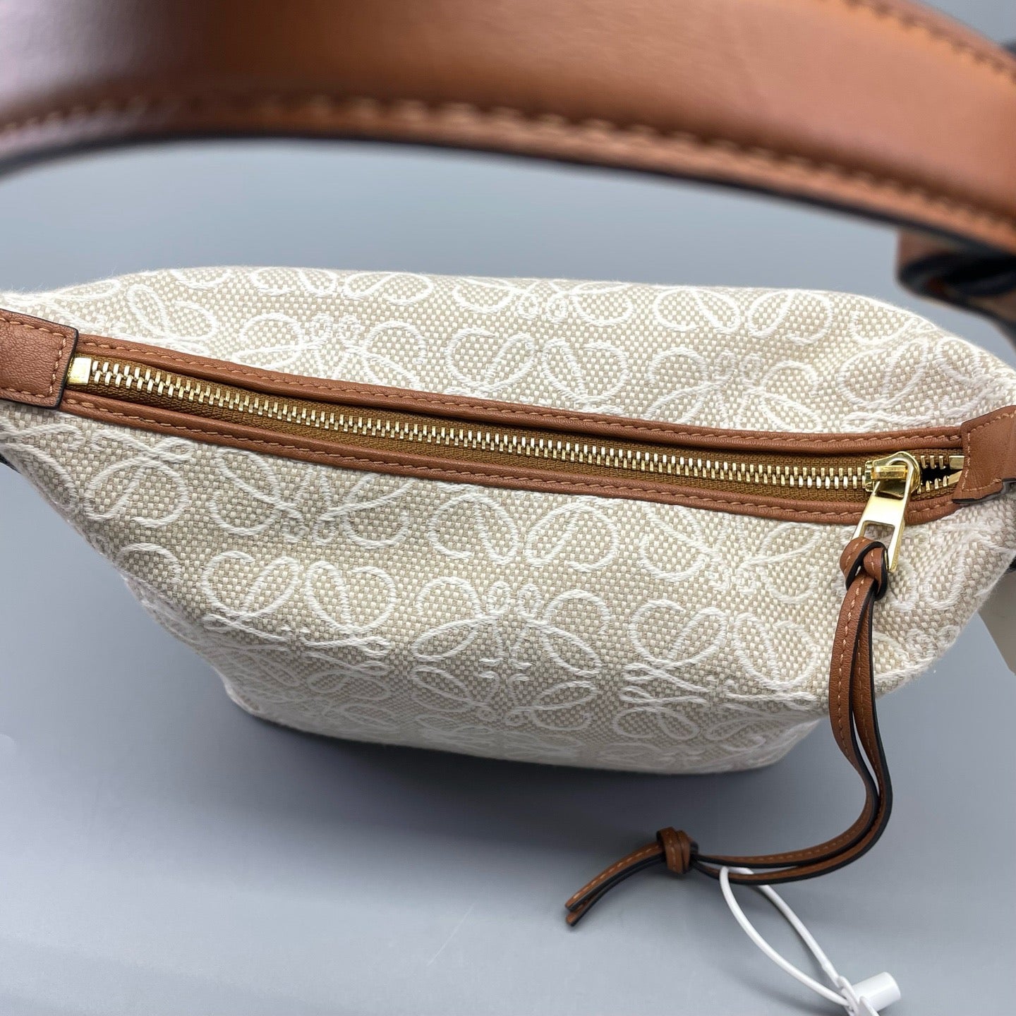 Loewe - Cubi - Cotton canvas with leather trim - Beige - (mini)