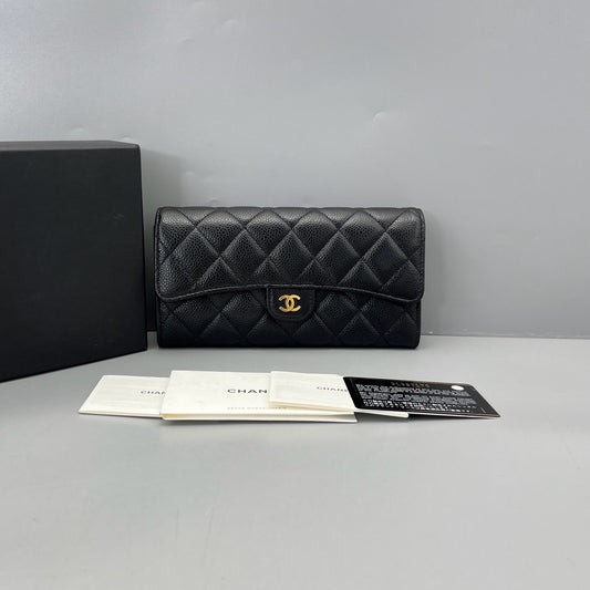 Chanel - Classic Flap Wallet - Caviar leather - Black with Gold-Tone Hardware - (Medium)