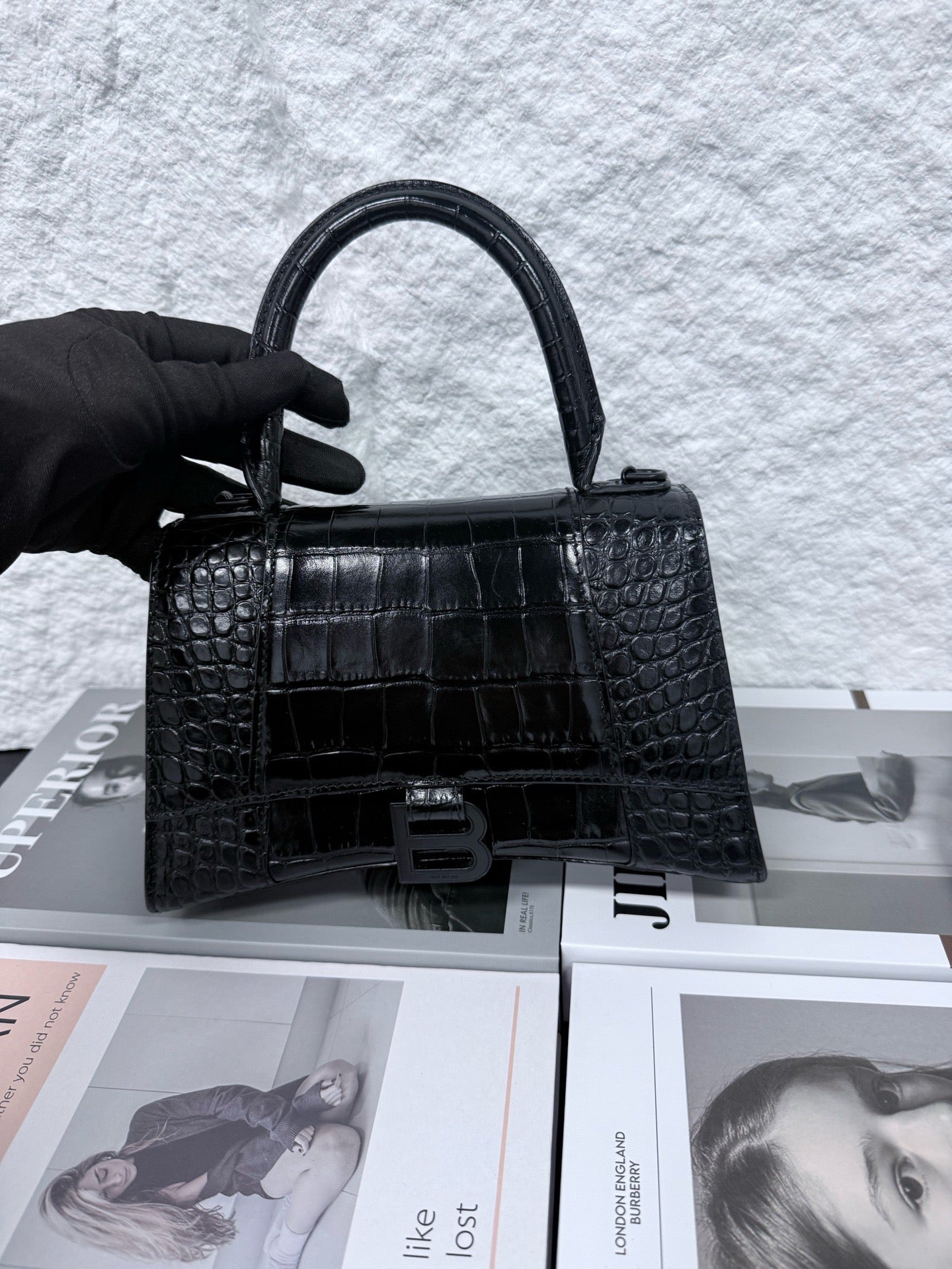 Balenciaga - Hourglass Top Handle Bag - Calfskin Leather - Black - (Small)