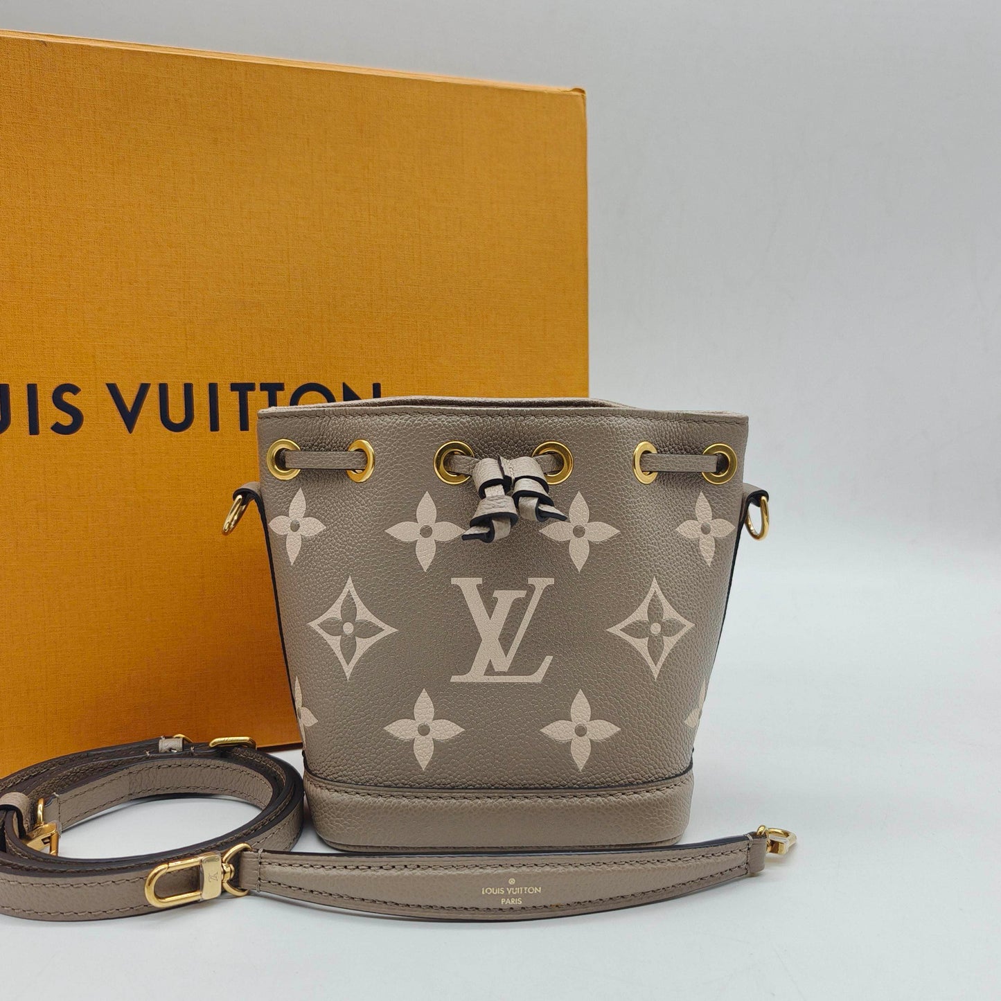 Louis Vuitton - Nano Noé - Leather - Elephant Grey - (mini)