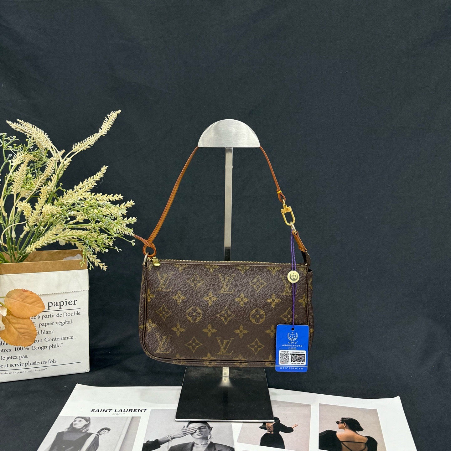Louis Vuitton - Pochette Accessoires - Monogram coated canvas with natural cowhide leather trim - Brown - (Mini)