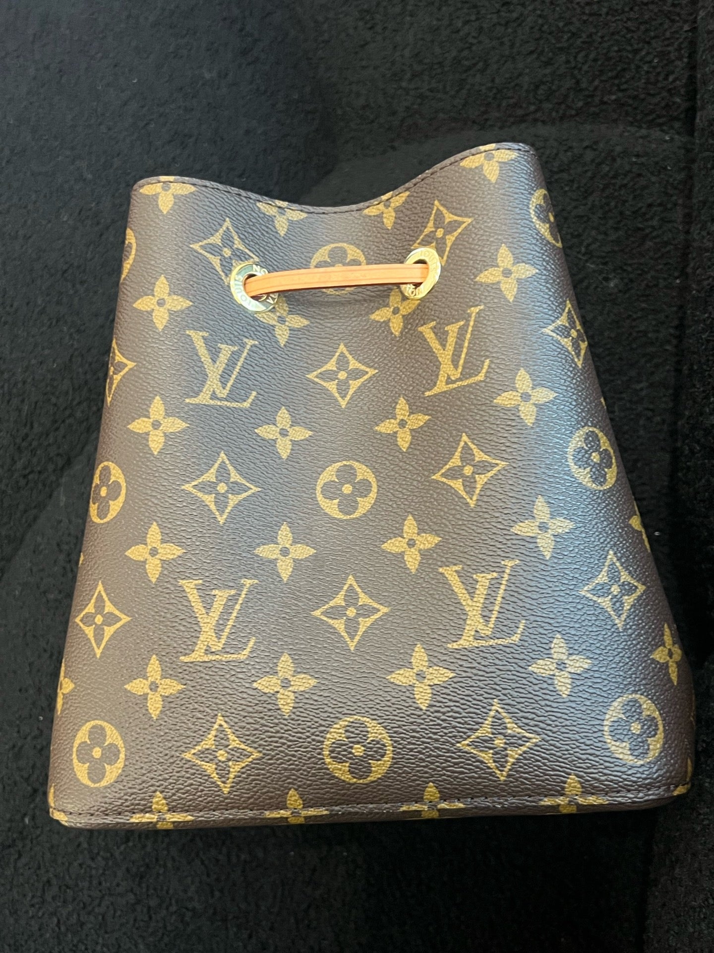Louis Vuitton - NeoNoe BB - Monogram coated canvas with Vachetta leather trim - Brown - (Mini)