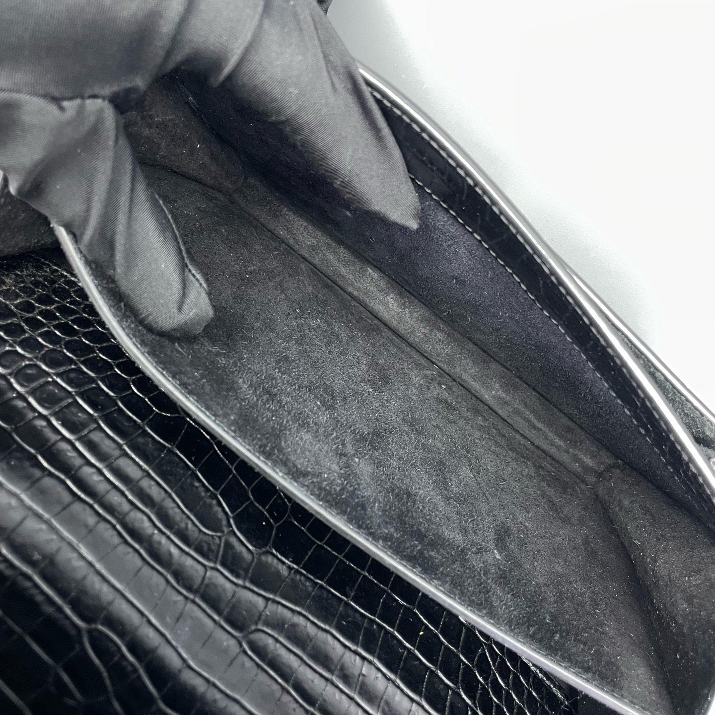 Saint Laurent - Sunset - Calfskin leather with crocodile embossing - Black - (Medium)