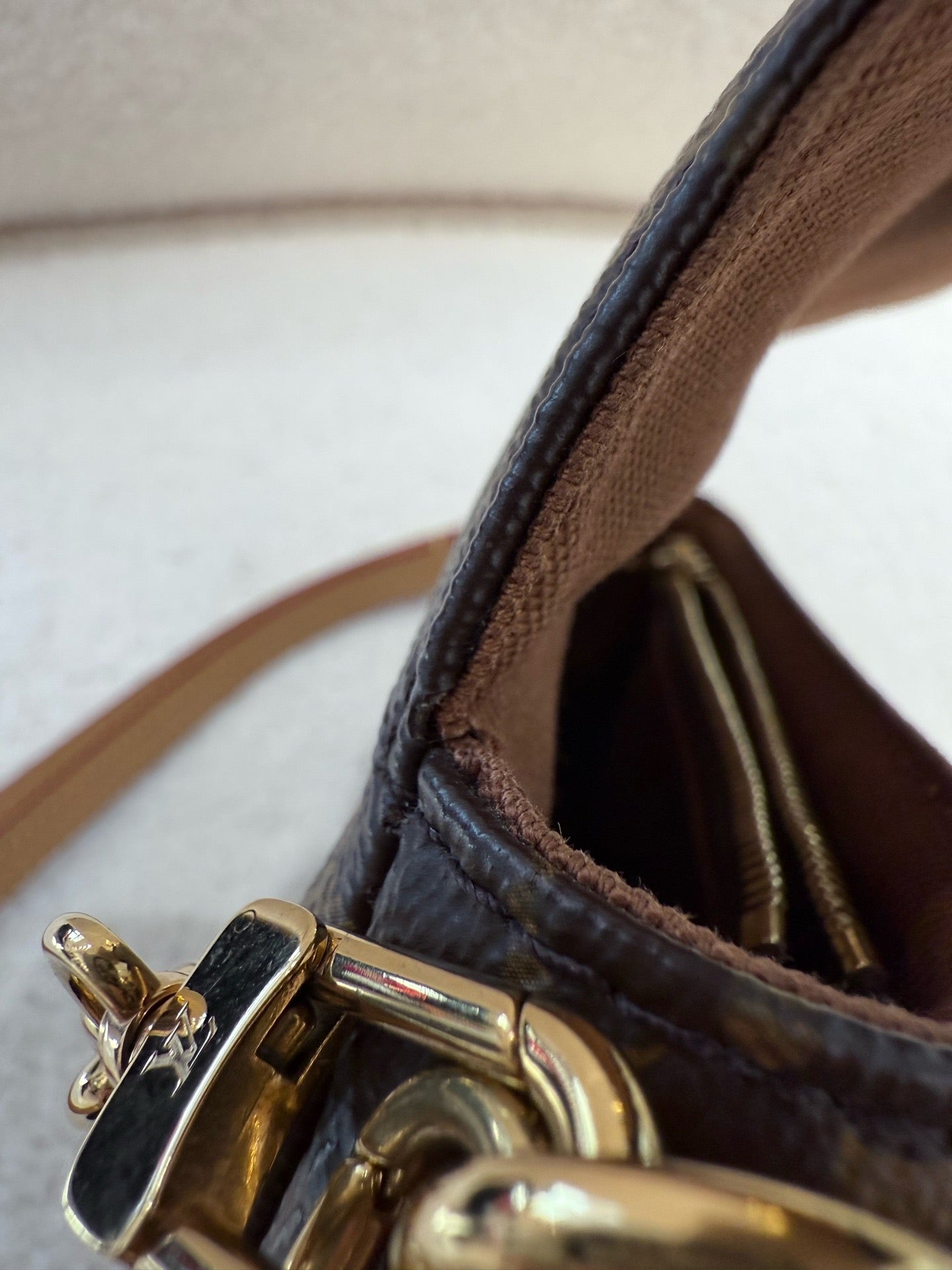 Louis Vuitton - Ivy - Monogram coated canvas with Vachetta leather trim - Brown - (Mini)
