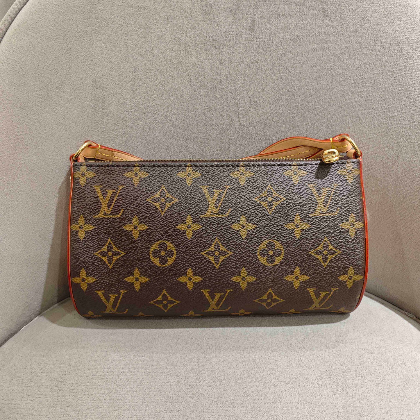 Louis Vuitton - Pochette Accessoires - Monogram coated canvas with Vachetta leather trim - Brown - (mini)