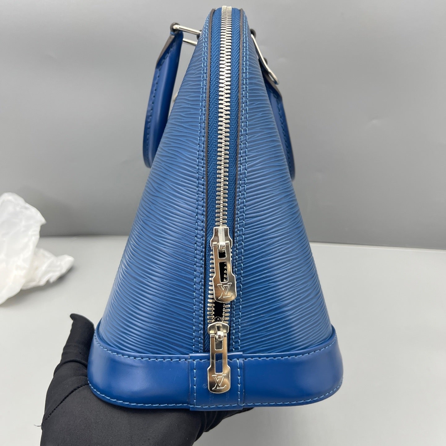 Louis Vuitton - Alma PM - Epi leather - Blue - (medium)