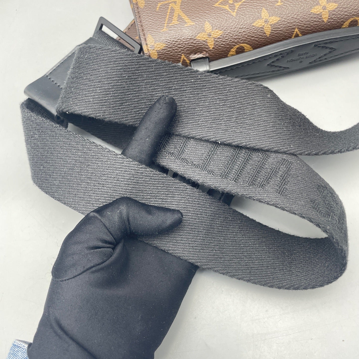 Louis Vuitton - S-Lock Messenger Belt Bag - Monogram coated canvas with leather trim - Brown - (small)