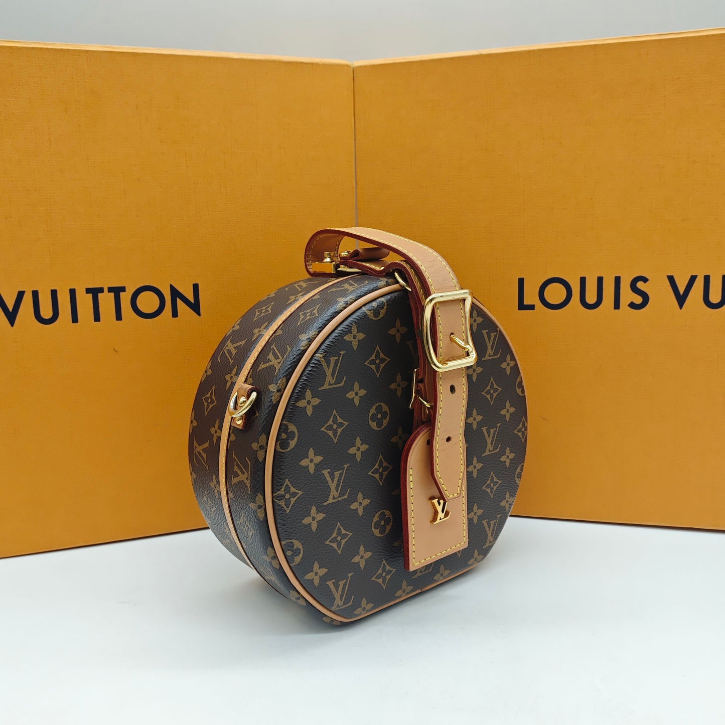 Louis Vuitton - Petite Boite Chapeau - Monogram coated canvas and Vachetta leather - Brown - (mini)