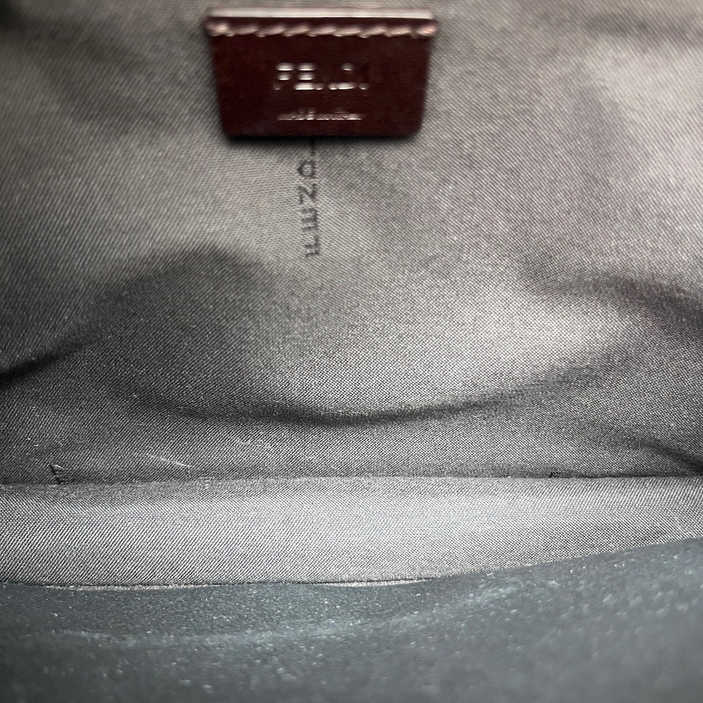 Fendi - Baguette Messenger Bag - Leather and Canvas - Taupe and Beige - (small)