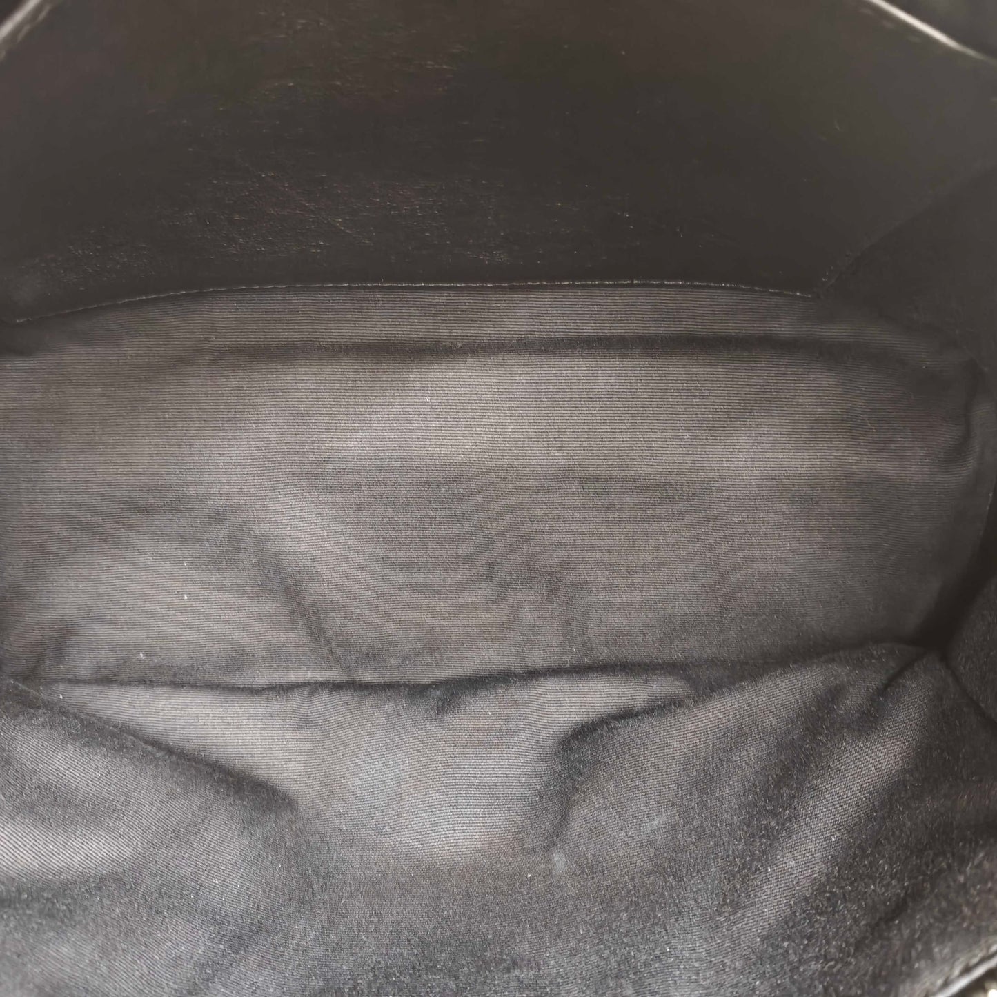 Saint Laurent - Niki Medium Chain Bag - Aged crinkled calfskin leather - Black - (Medium)