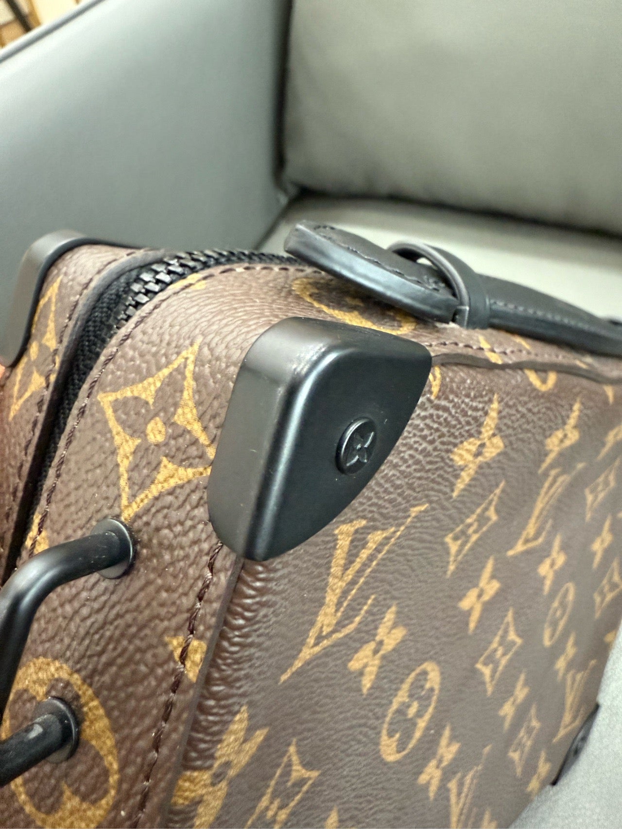 Louis Vuitton - Trunk Box - Monogram coated canvas and cowhide leather - Brown - (small)