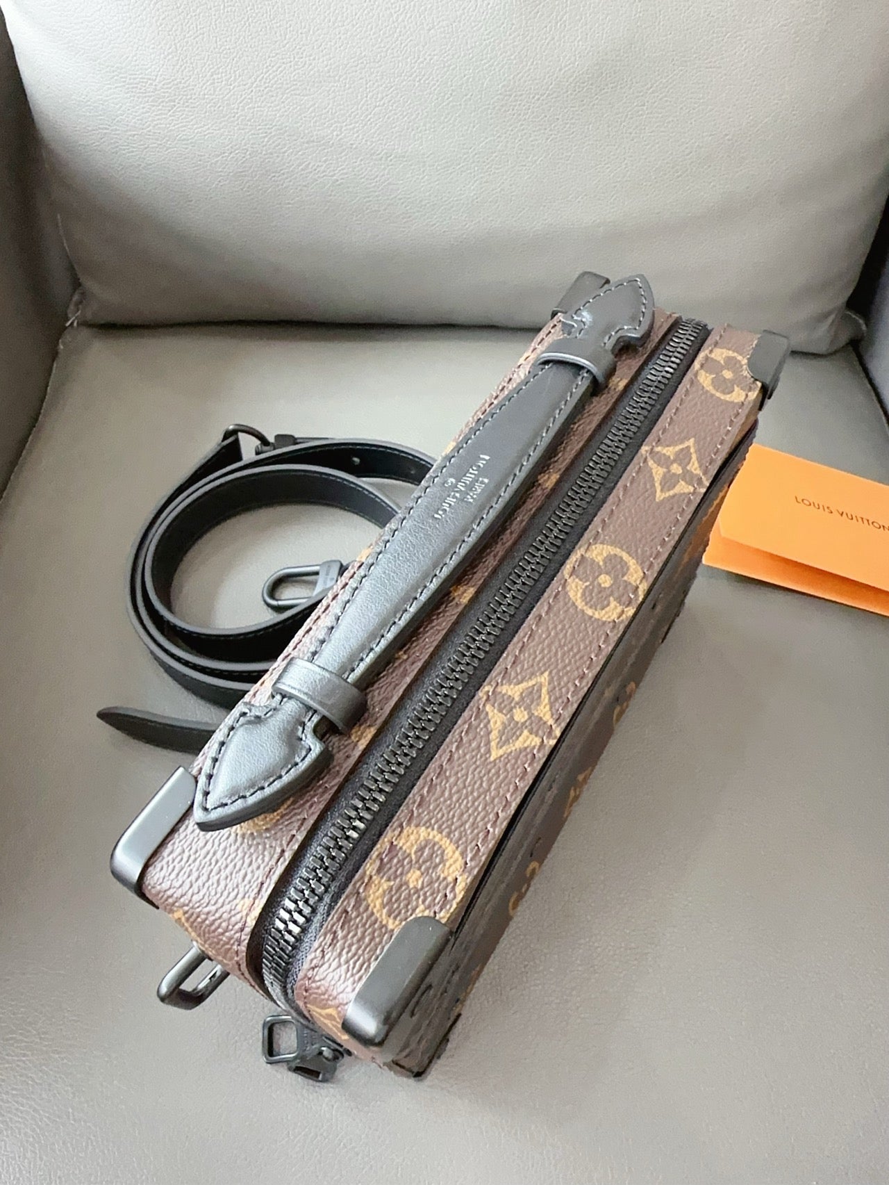 Louis Vuitton - Trunk Box - Monogram coated canvas and cowhide leather - Brown - (small)