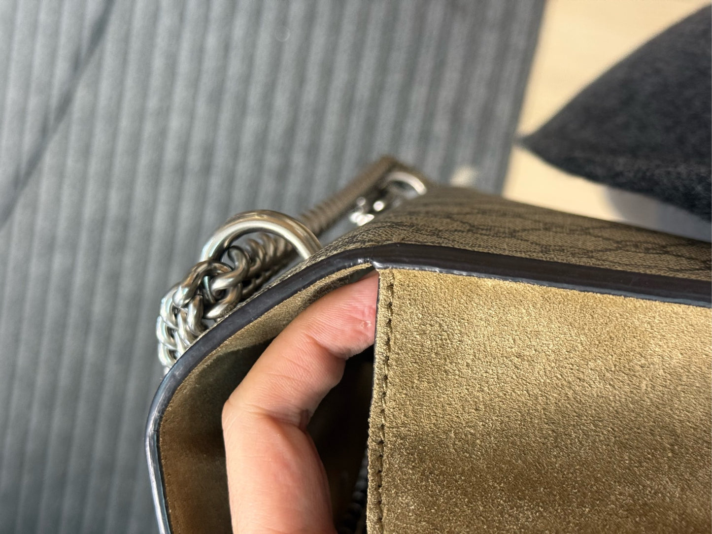 Gucci - Dionysus (Medium) - GG Supreme canvas with brown leather trim and suede accents - Beige and Brown - (Medium)