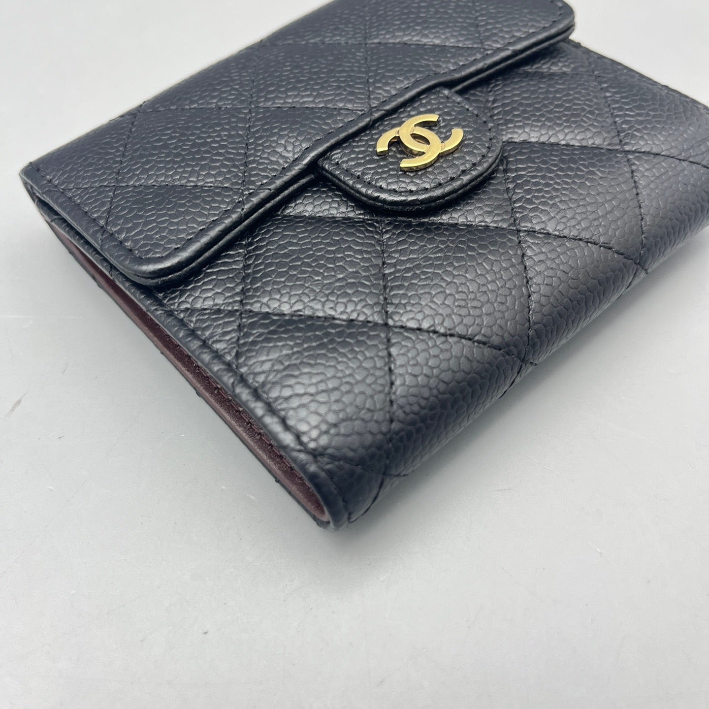Chanel - Trifold Card Wallet A7127e - Caviar leather - Black - (Small)