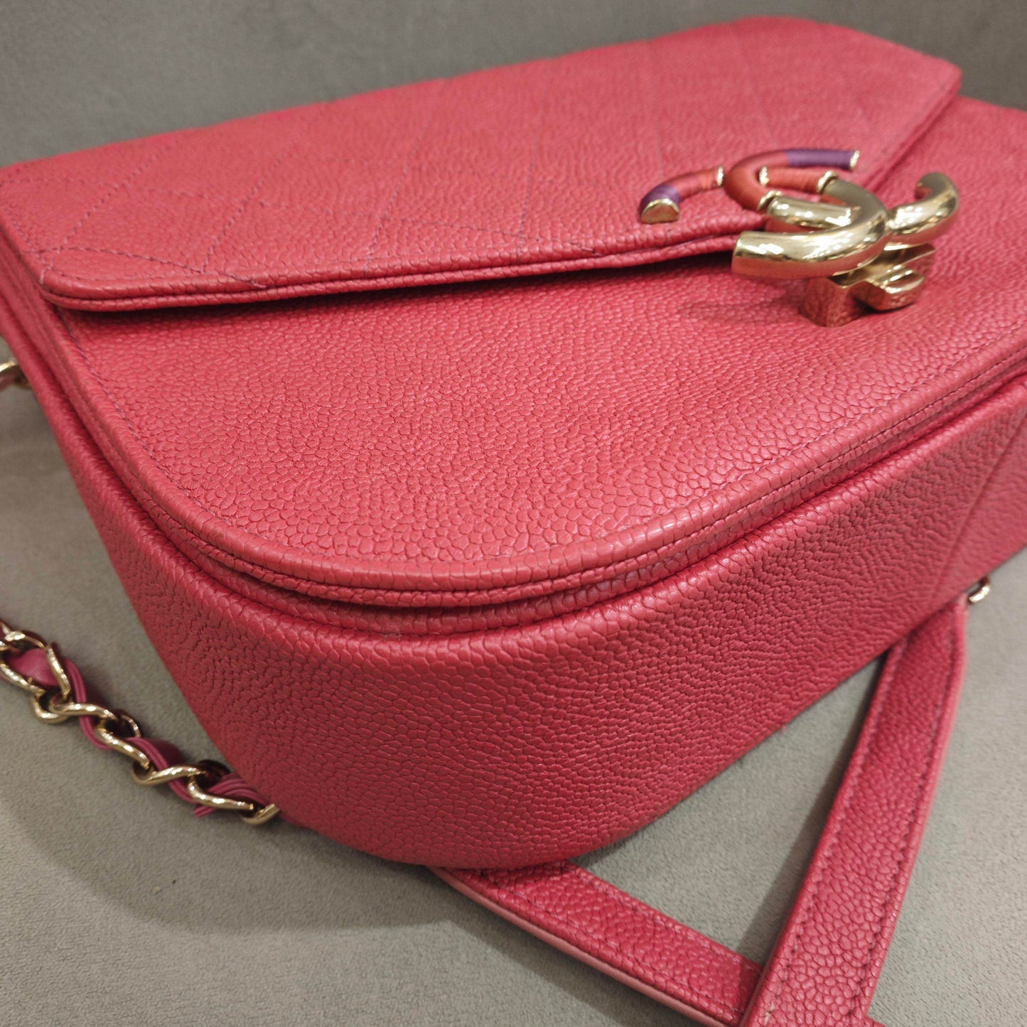 Chanel - Cuba Rainbow Series Messenger Bag - Leather - Pink - (Medium)