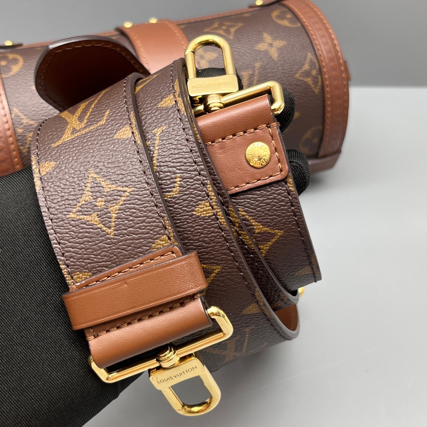 Louis Vuitton - Papillon Trunk - Monogram coated canvas with natural cowhide leather trim and gold-tone hardware - Brown - (mini)