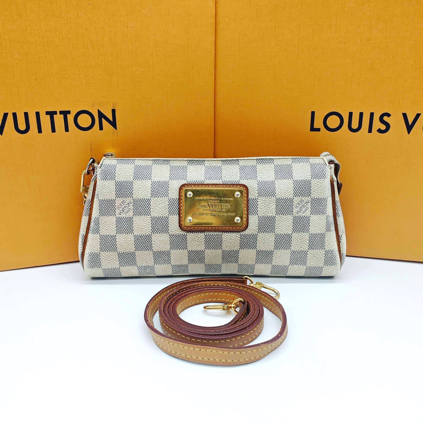 Louis Vuitton - Eva Clutch - Damier Azur coated canvas with Vachetta leather trim - White - (mini)