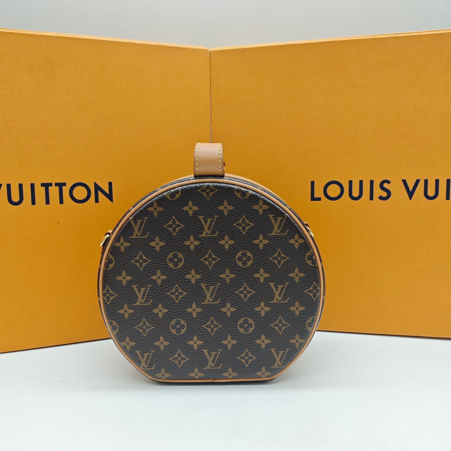 Louis Vuitton - Petite Boite Chapeau - Monogram coated canvas and Vachetta leather - Brown - (mini)