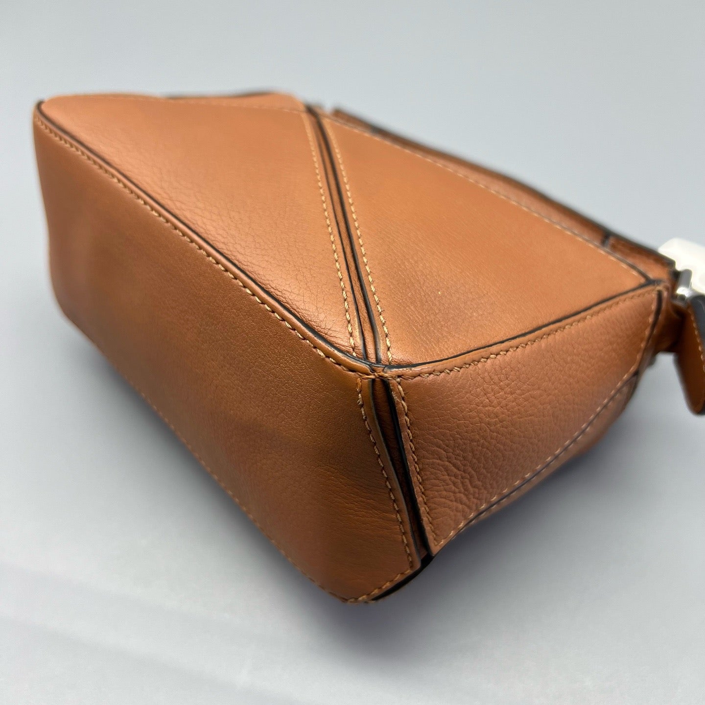 Loewe - Puzzle Mini - Pebbled calfskin leather - Caramel - (mini)