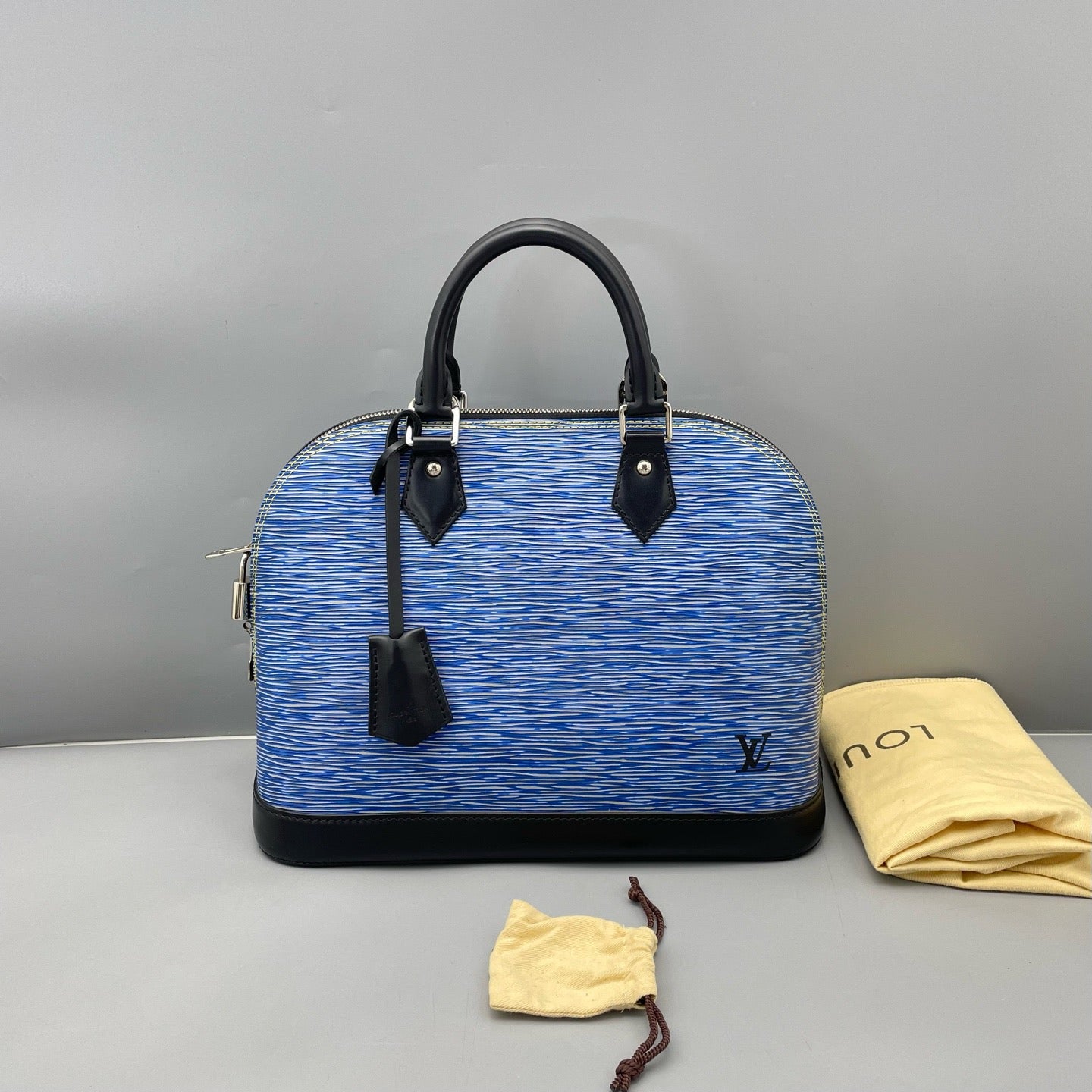 Louis Vuitton - Alma PM - Epi Leather - Blue and Black - (Medium)