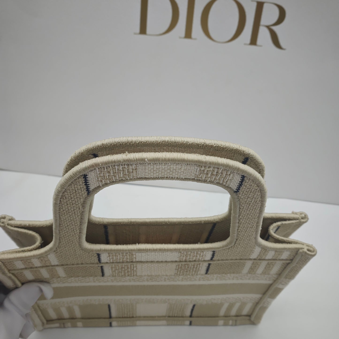 Dior - Book Tote Mini Horizontal - Embroidered cotton textile - Beige - (mini)
